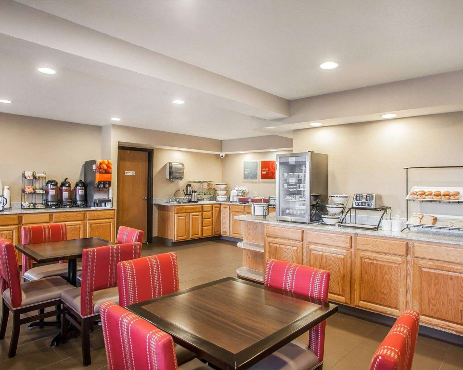 restaurant cafeteria