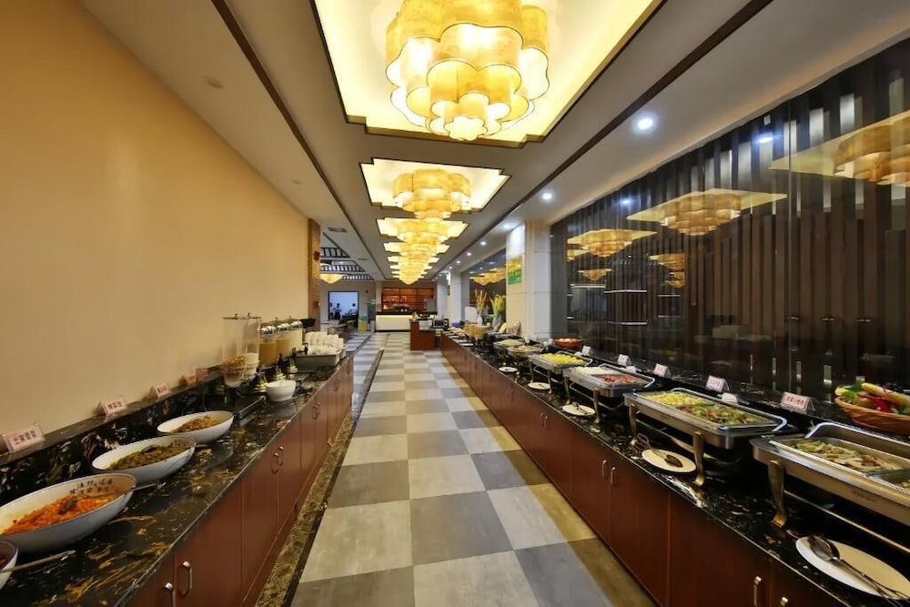 The Sky Gate Hotel 3/46