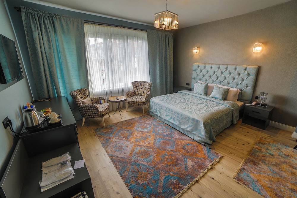 Atos Otel 12/47