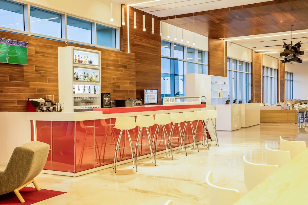 Fiesta Inn Chihuahua Fashion Mall 8/56