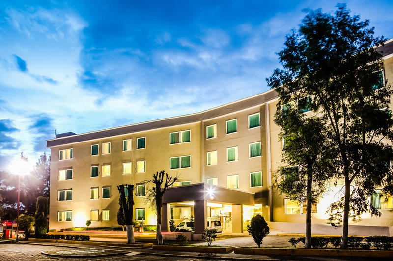 Fiesta Inn Express Perinorte 2/84