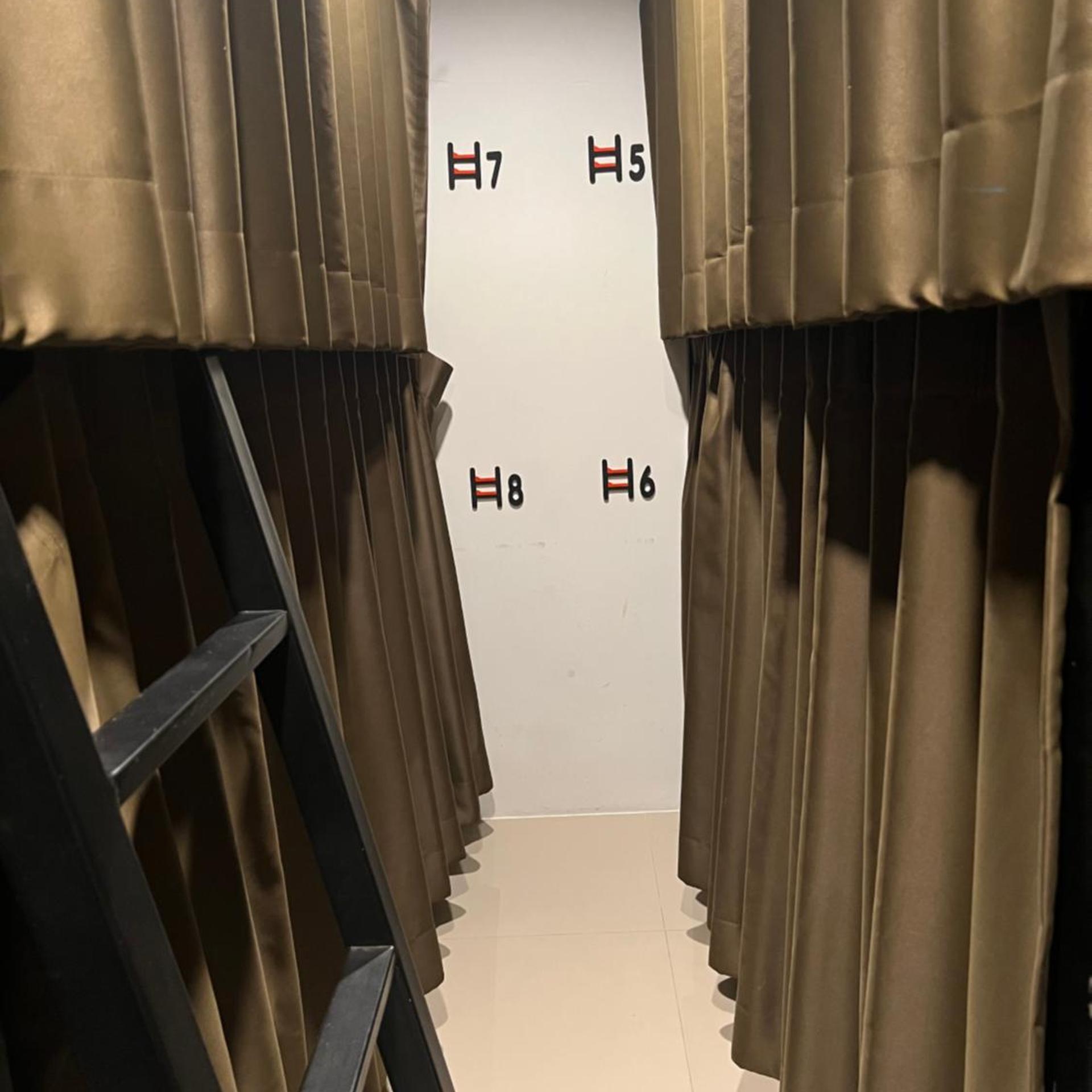 Litera Hostel Adults Only 70/71