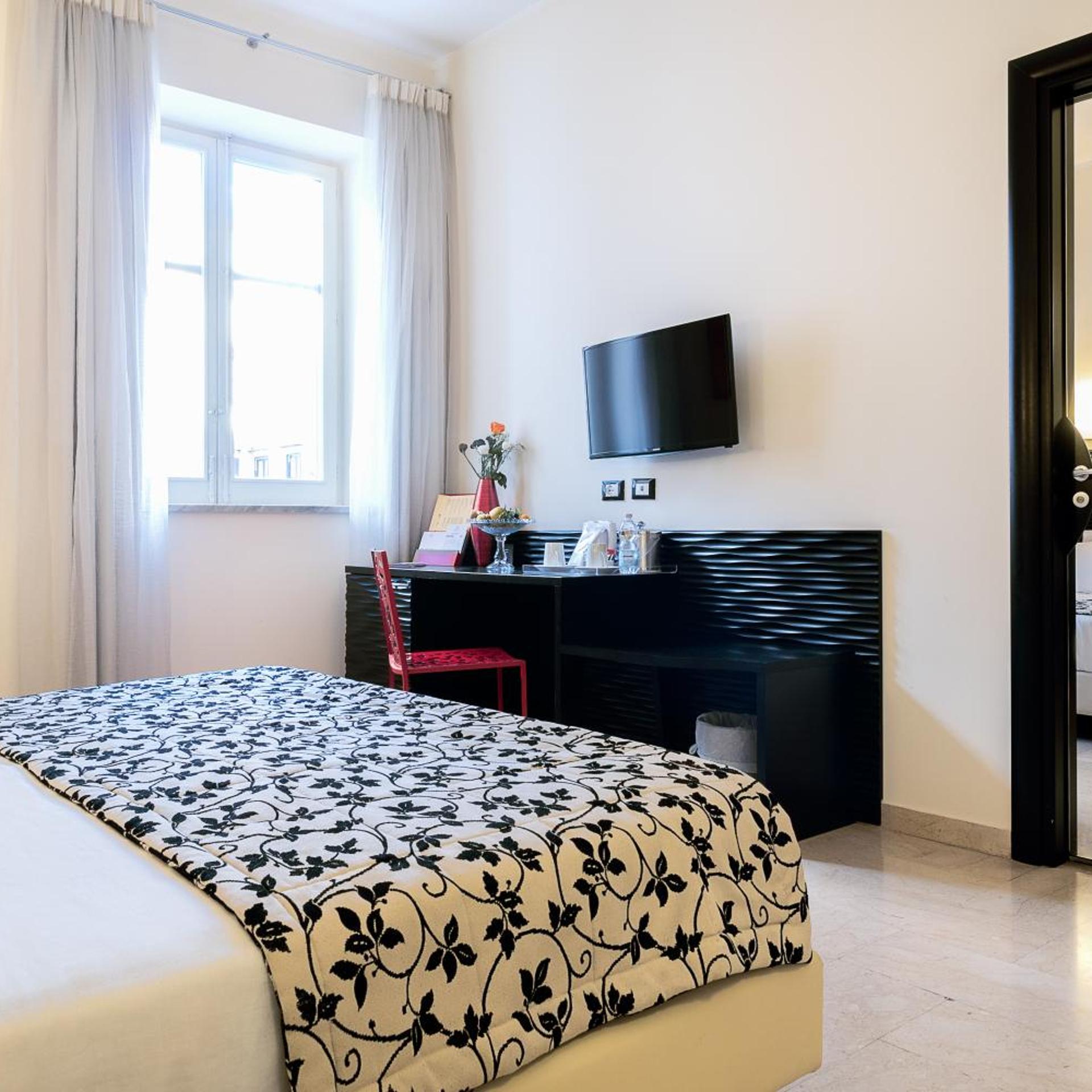 غرفة أساسية بسرير مزدوج أو سريرين منفصلين، Hotel Garibaldi 6/7