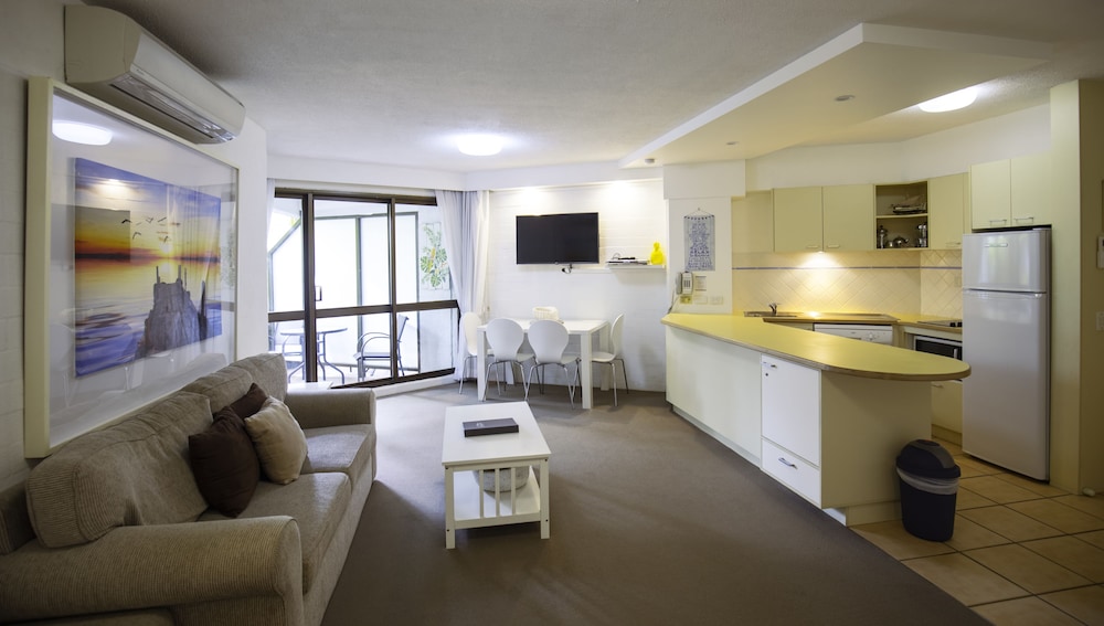 Ocean Breeze Resort 54/77