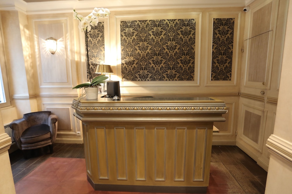 Hotel Boronali 10/86