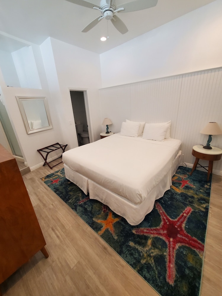 Sea Horse Resort 28/75
