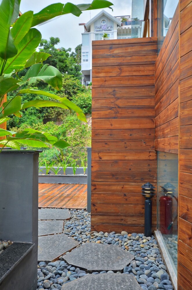 Hese Boutique Hotel & Apartment 66/73