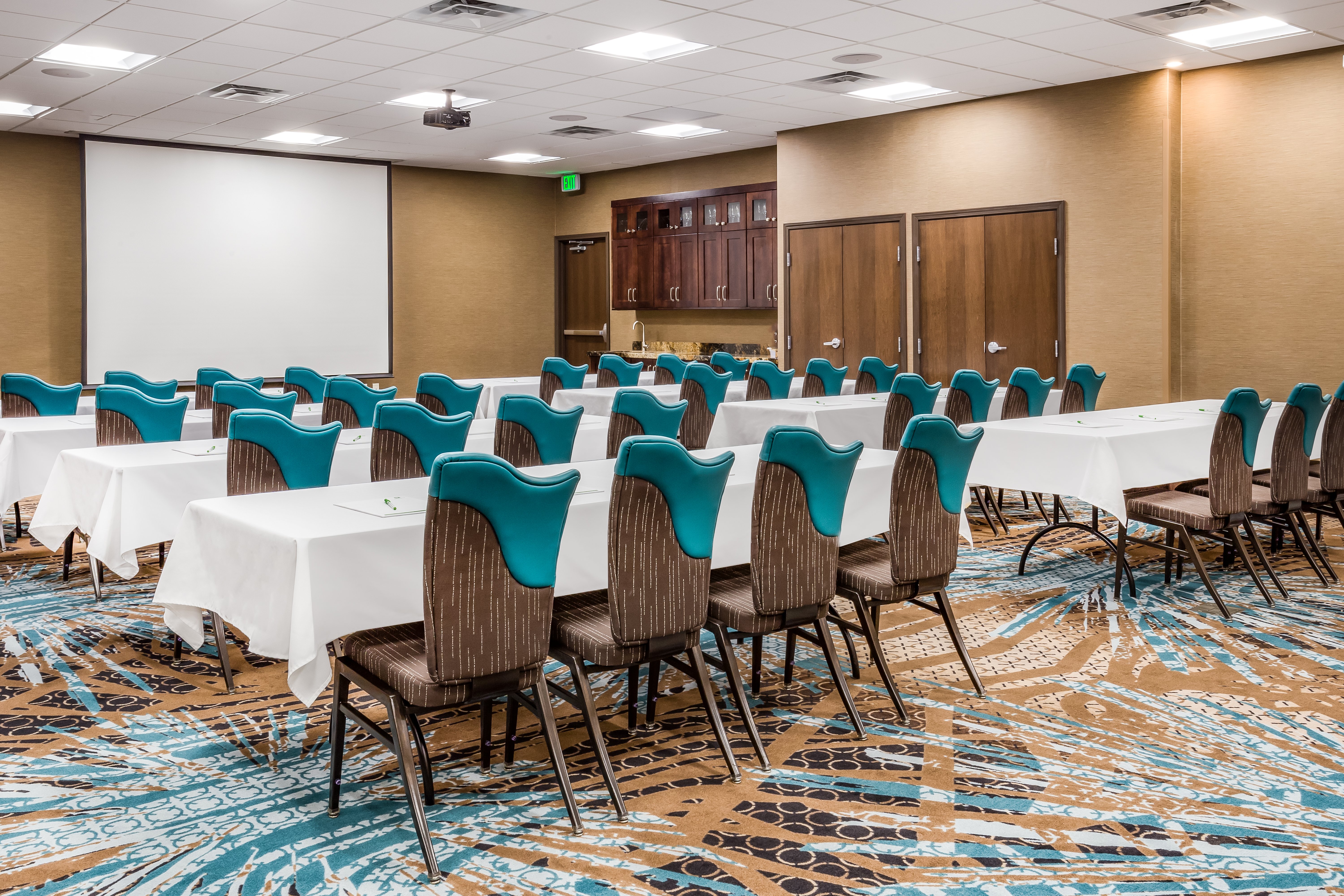 Holiday Inn South Jordan Slc South 35/43