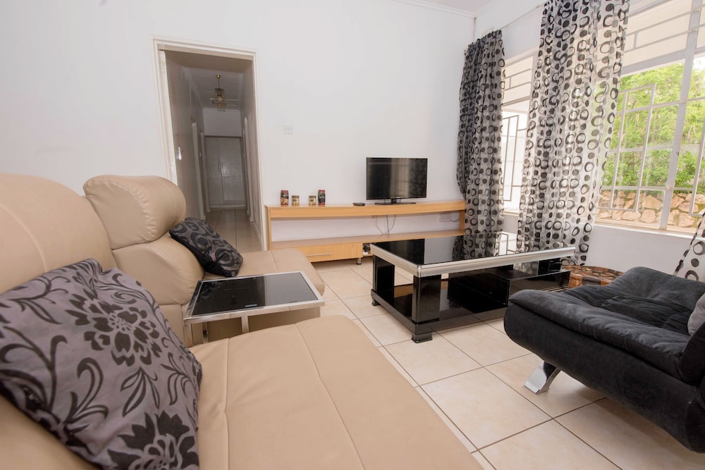Spendwise Lodge And Apartments 19/50