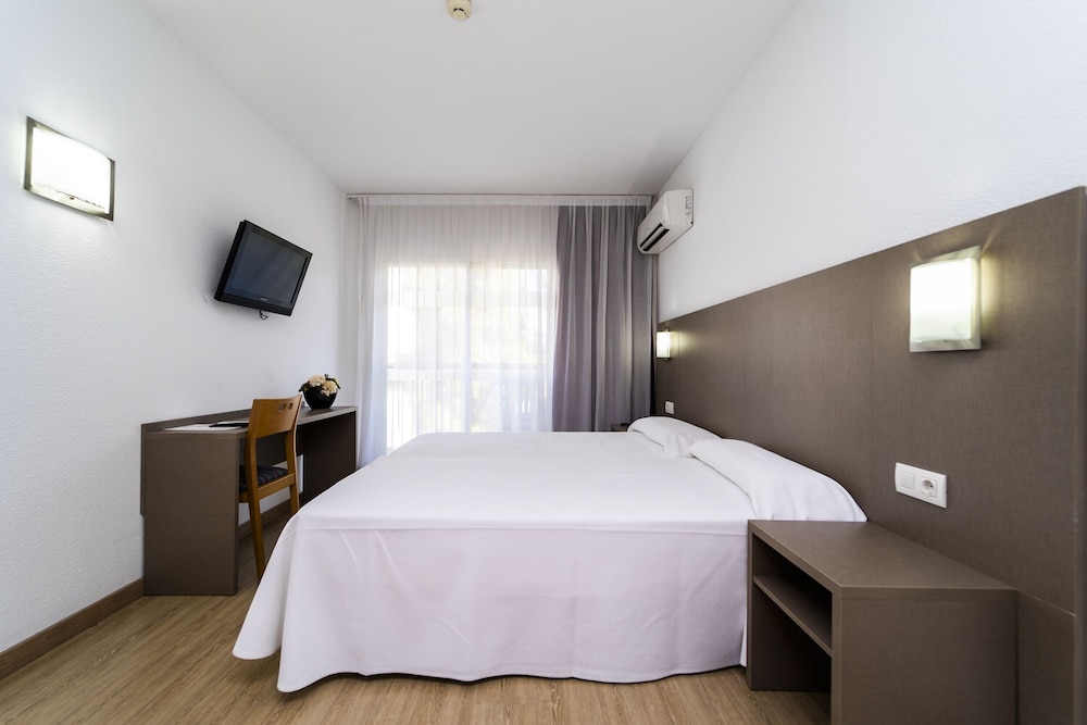 Hotel Montesol 27/64