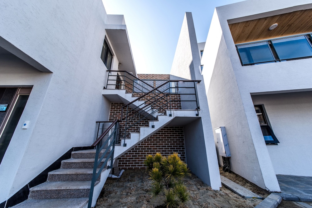 Sbslove Pension & Resort 44/50