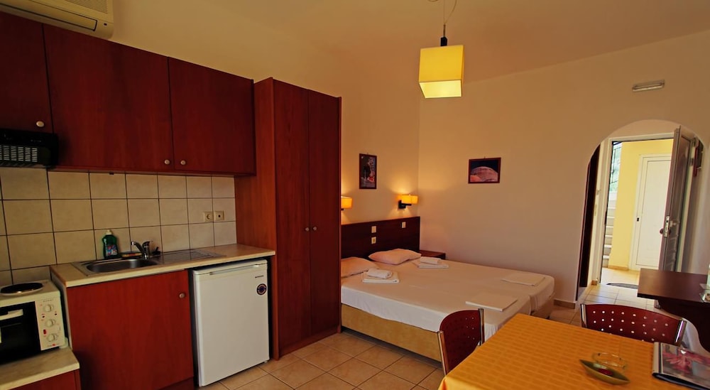 Monachus Monachus Apartments 27/58