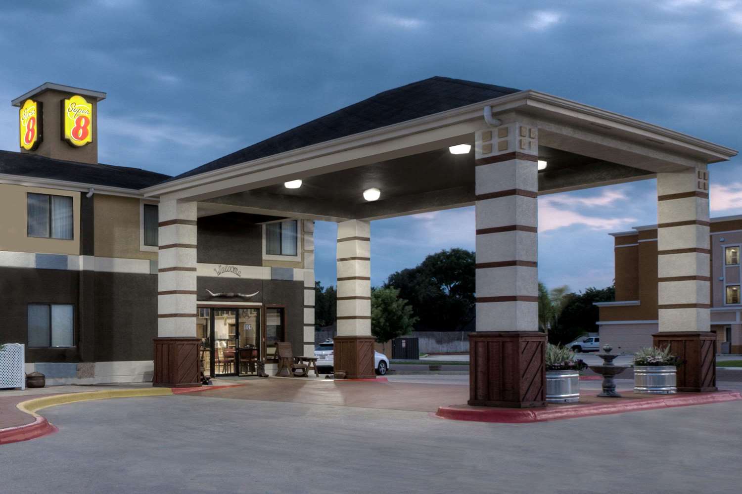 Super 8 By Wyndham Victoria/North/Mall Area 33/35