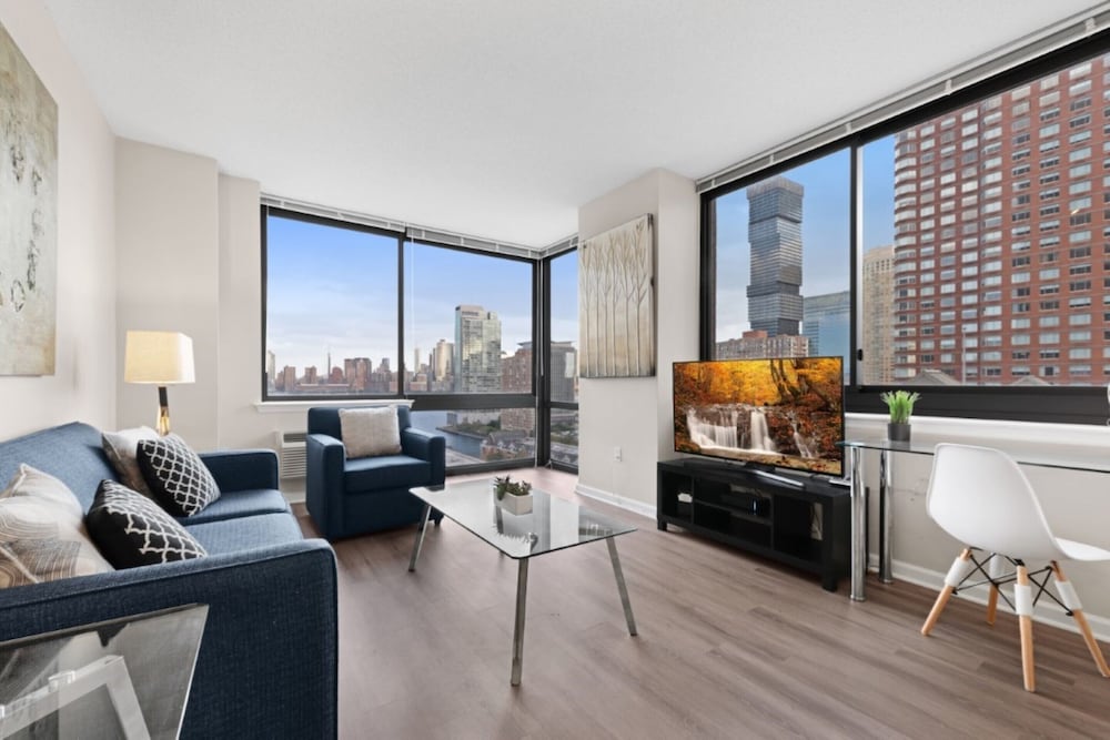Global Luxury Suites Downtown Jersey City 53/71