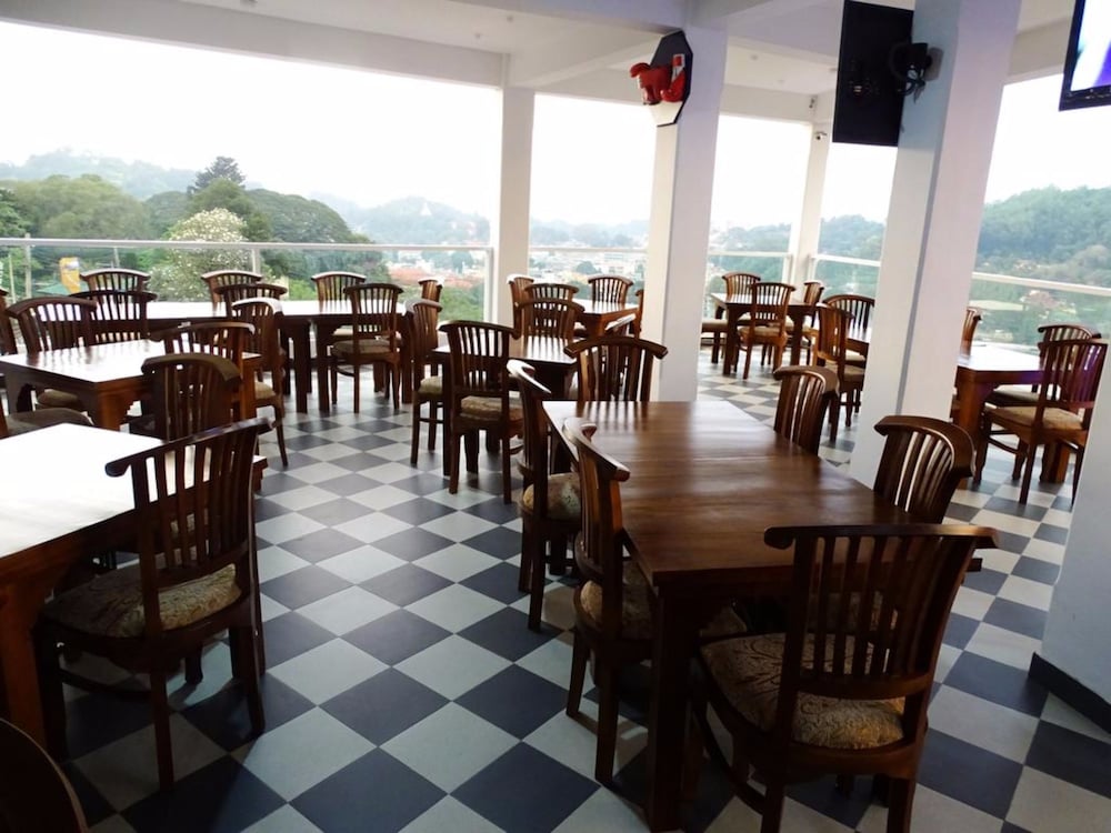 Kandy Supreme Hotel 49/61