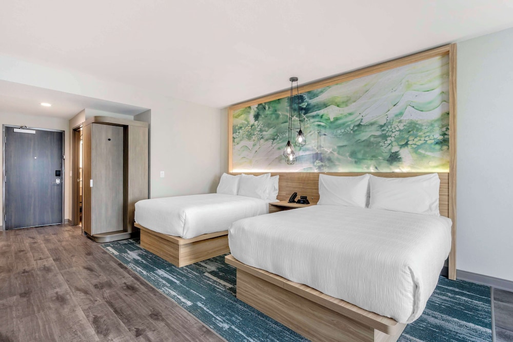 Standard, 2 Queen Beds, Kitchenette