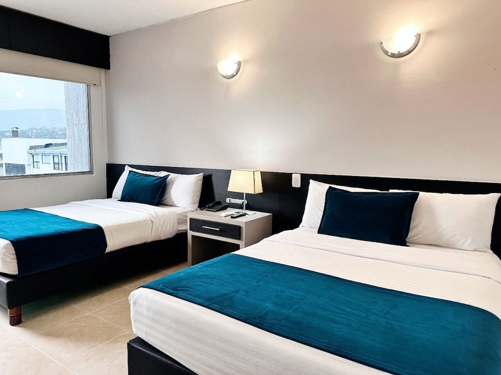 Hotel Tonchala 34/58