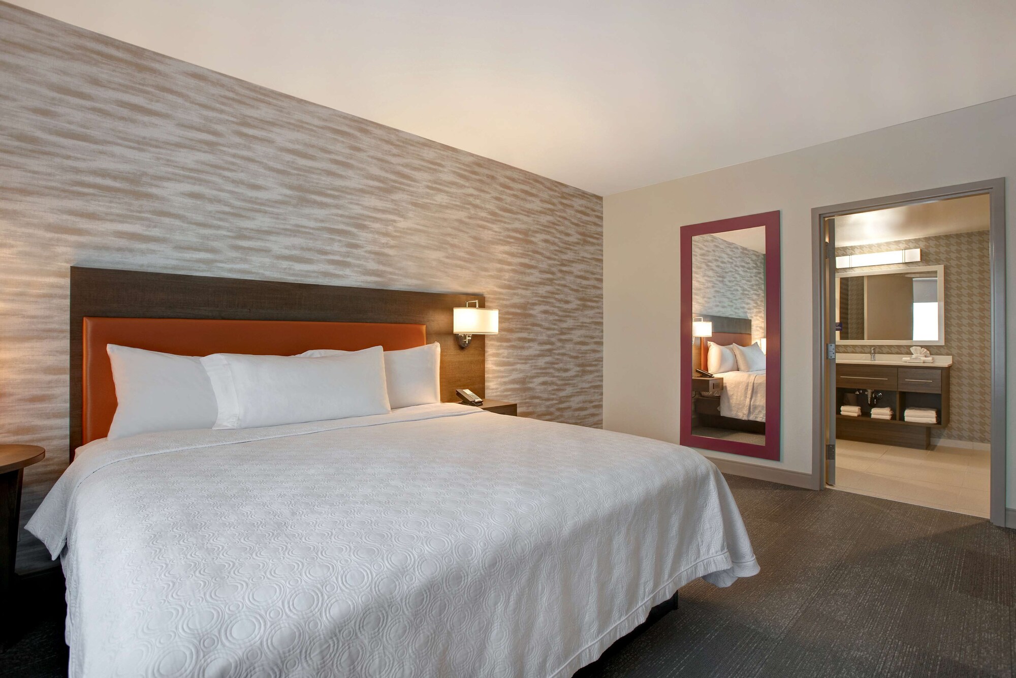 Room at Home2 Suites by Hilton Carmel Indianapolis, CARMEL - IN