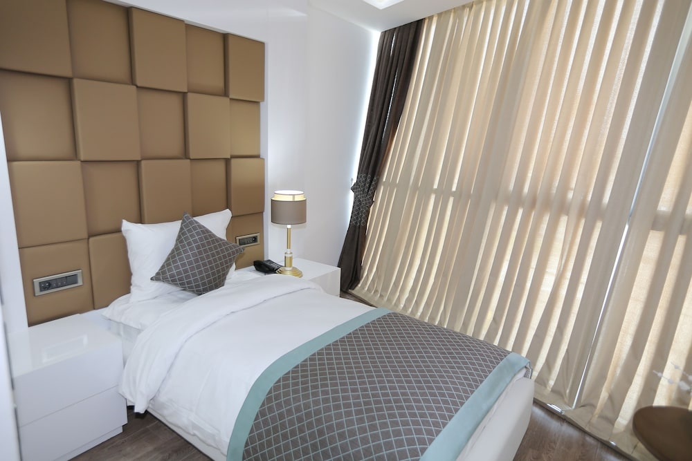Elips Royal Hotel Spa 12/62