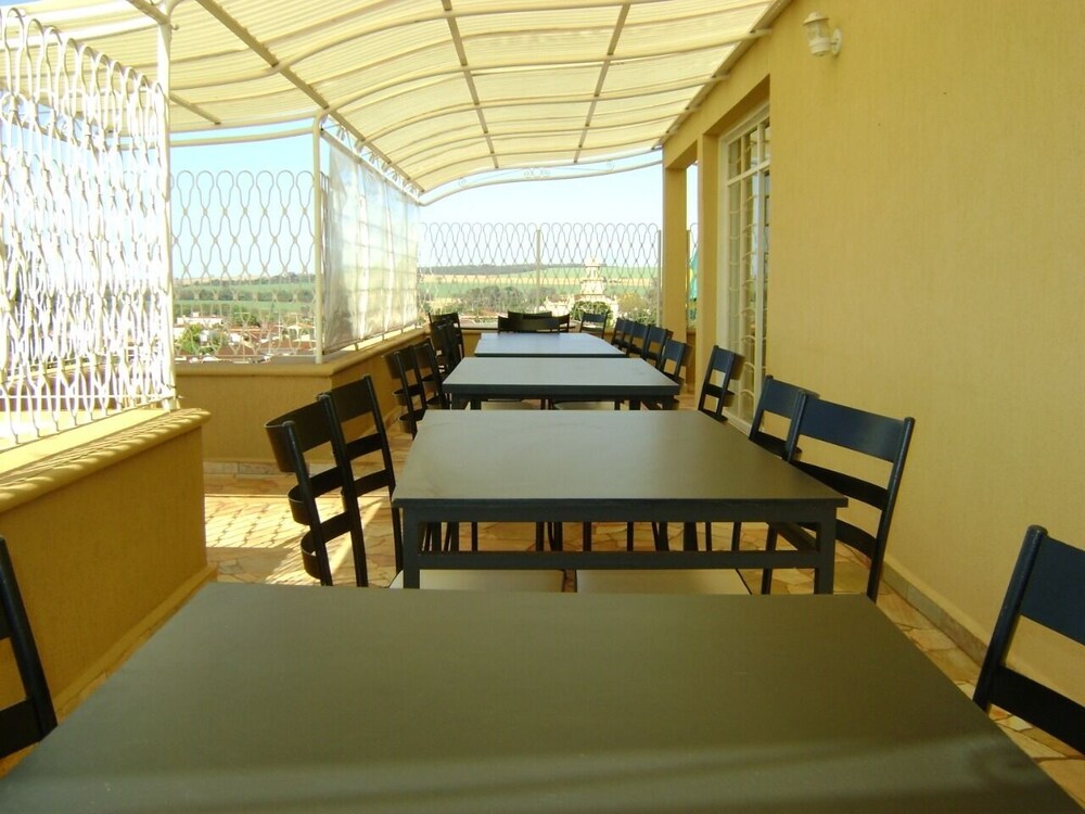 Hotel Domus Ituverava 36/41