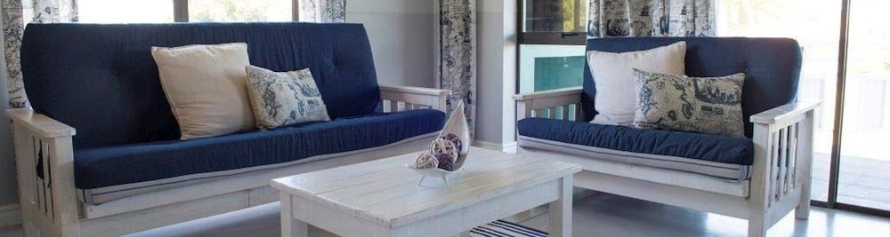 Osler Place Stilbaai 8/15