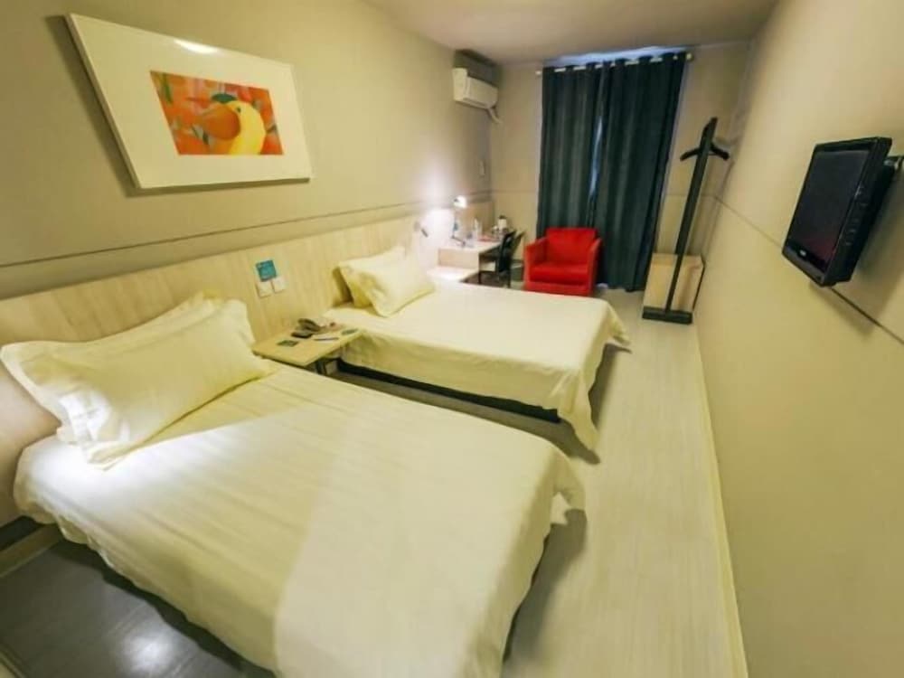 Jinjiang Inn Shanghai Fengxian Nanqiao Road 26/50
