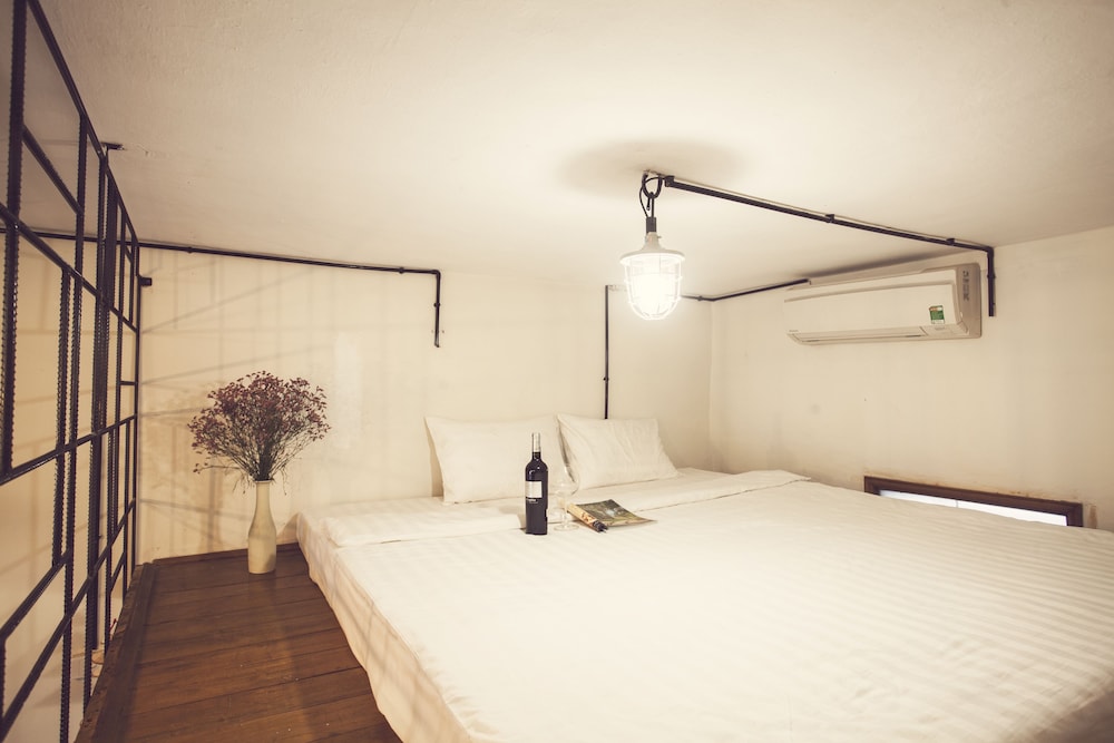 Vintage Decor Apartment Hanoi Old Town 5/18