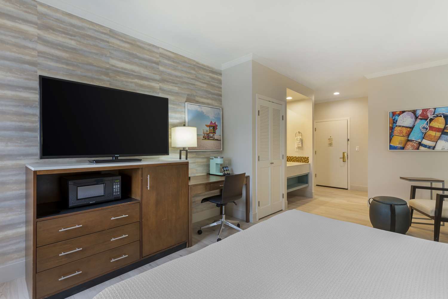 Best Western Plus All Suites Inn 18/47