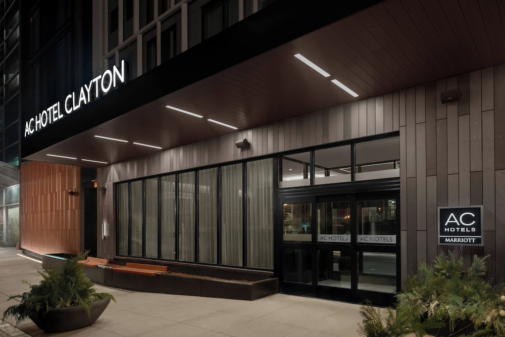 AC Hotel St. Louis Clayton 4/38