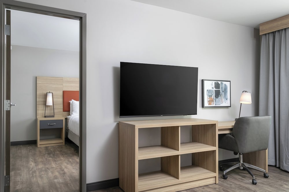 Candlewood Suites Chattanooga – Hamilton Place by IHG 35/48