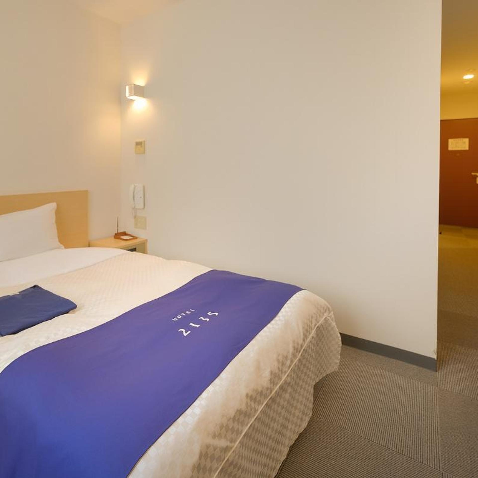 Hotel 2135 15/50