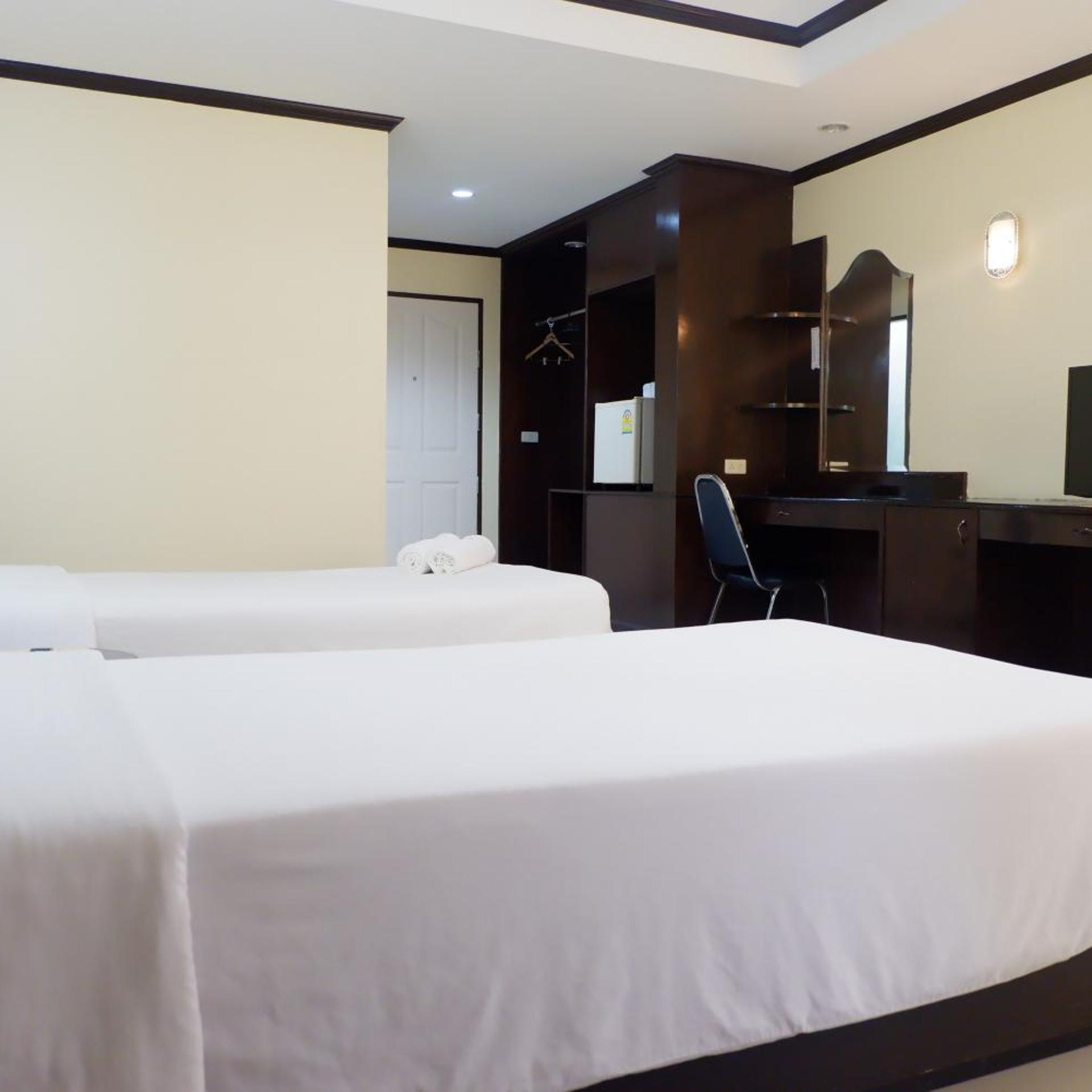 Auychai Grand Hotel 25/50