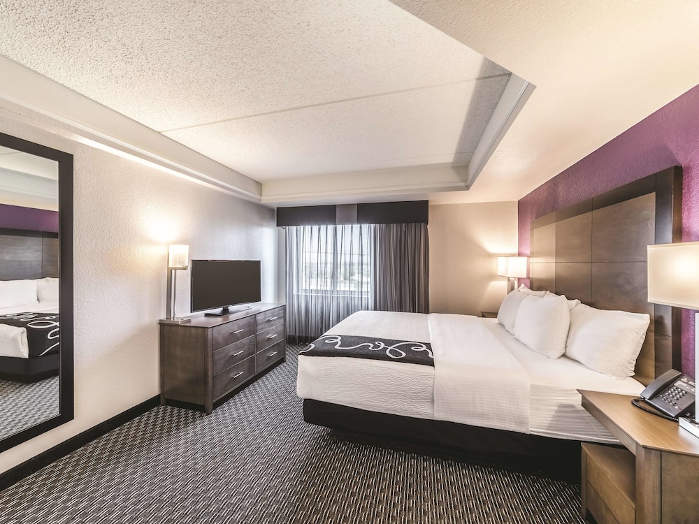 La Quinta Inn & Suites by Wyndham Austin Airport 13/46