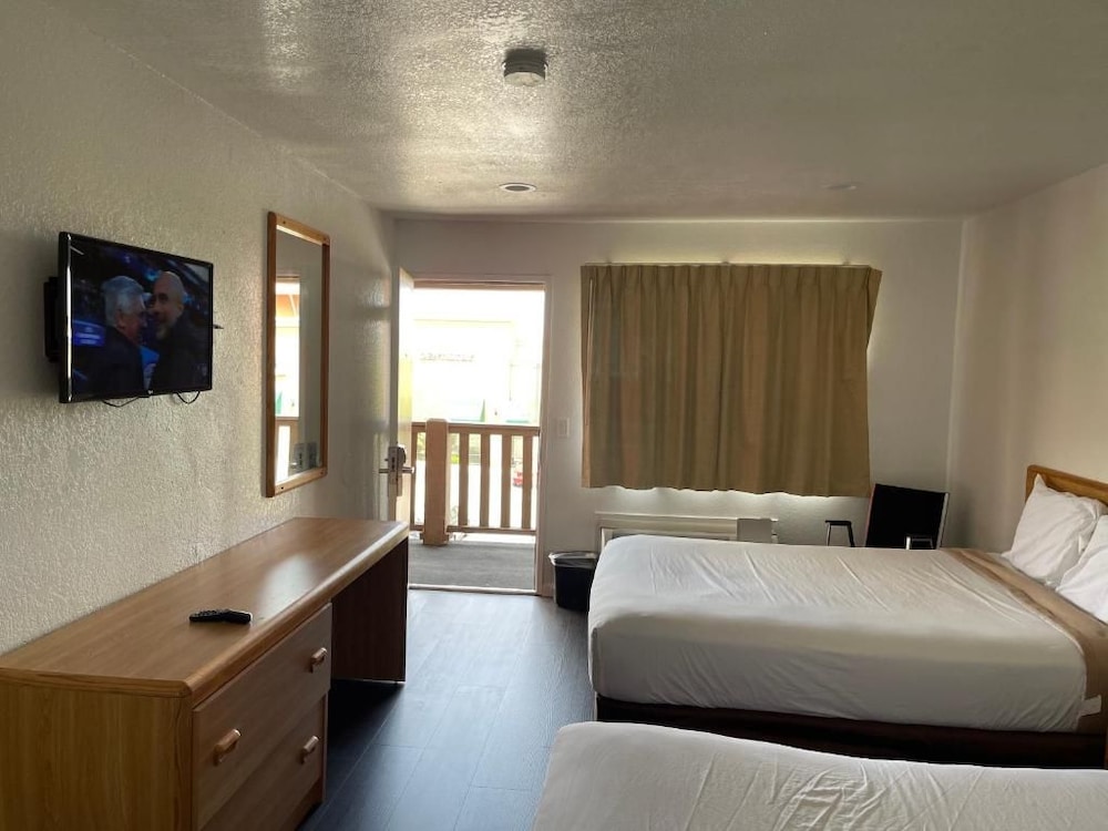 Palms Inn & Suites 9/50