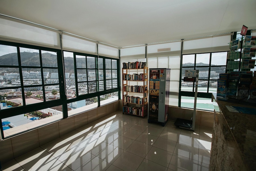 Servatur Montebello Apartments 38/73