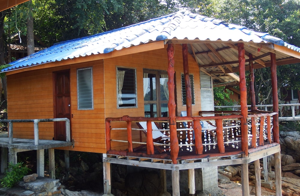 Koh Chang Resort Ranong 4/50
