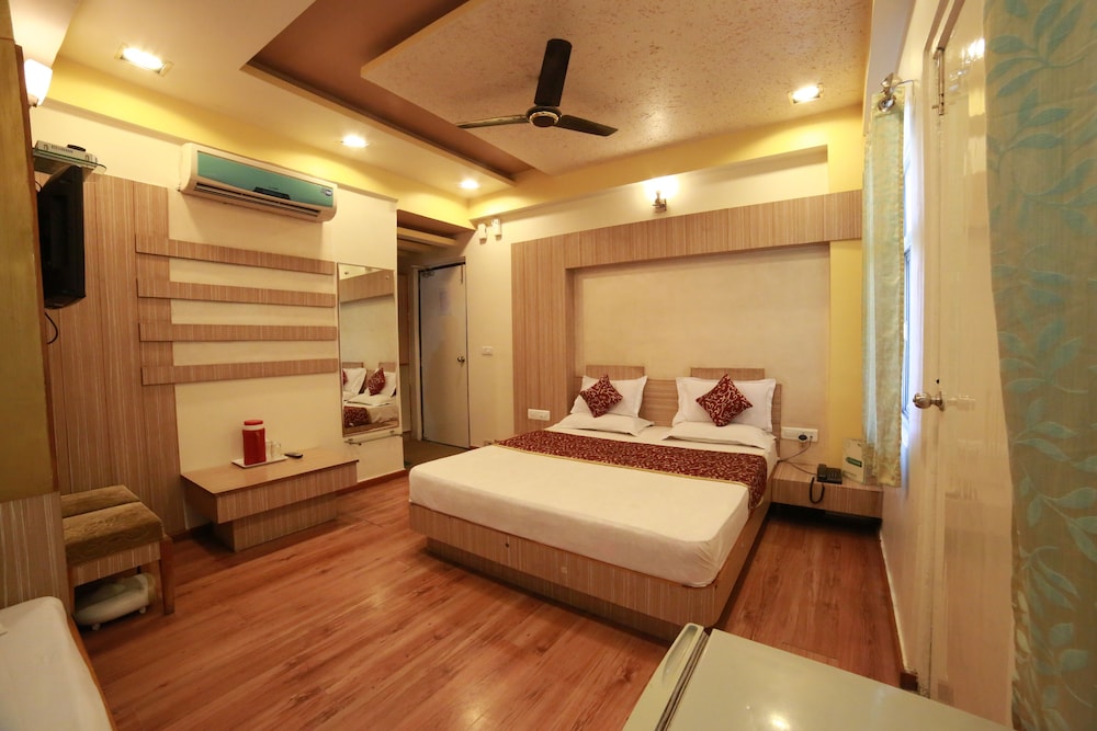 HOTEL VISHRAM 12/45