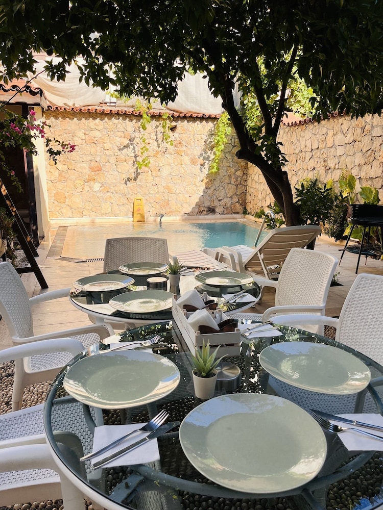 Kaleici Hotel 57/63