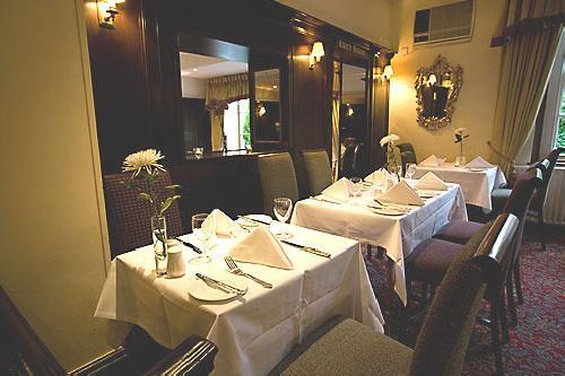 Warren Lodge Hotel 6/10
