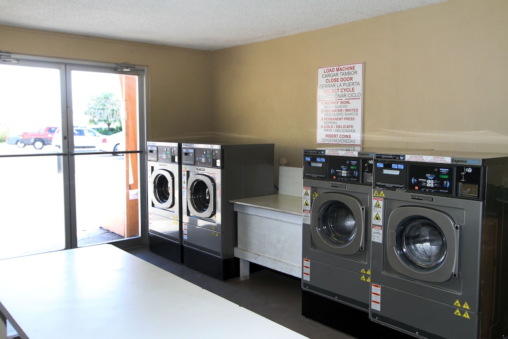 Family Garden Inn Suites 38/50