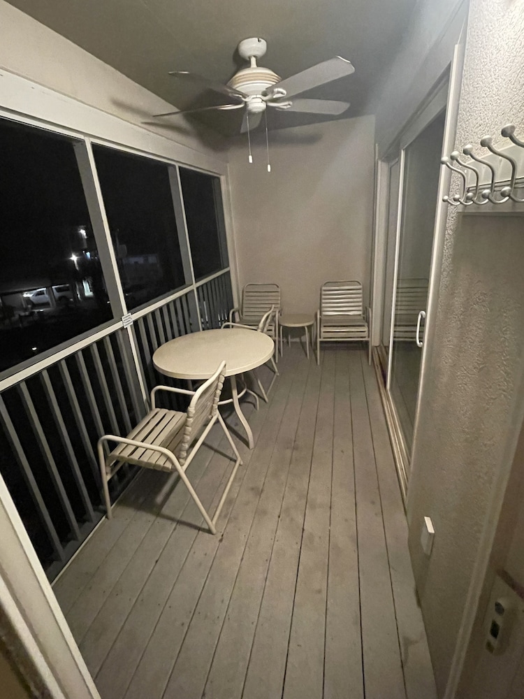 Soundside Holiday Beach Resort 39/64