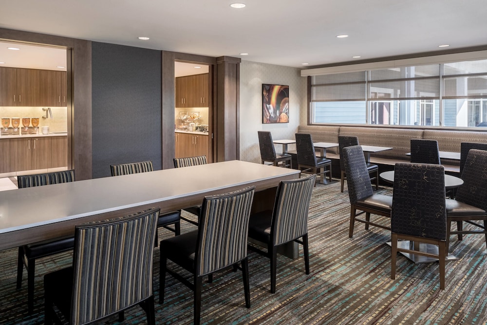 RESIDENCE INN WHEELING-ST. CLAIRSVILLE, OH 48/51