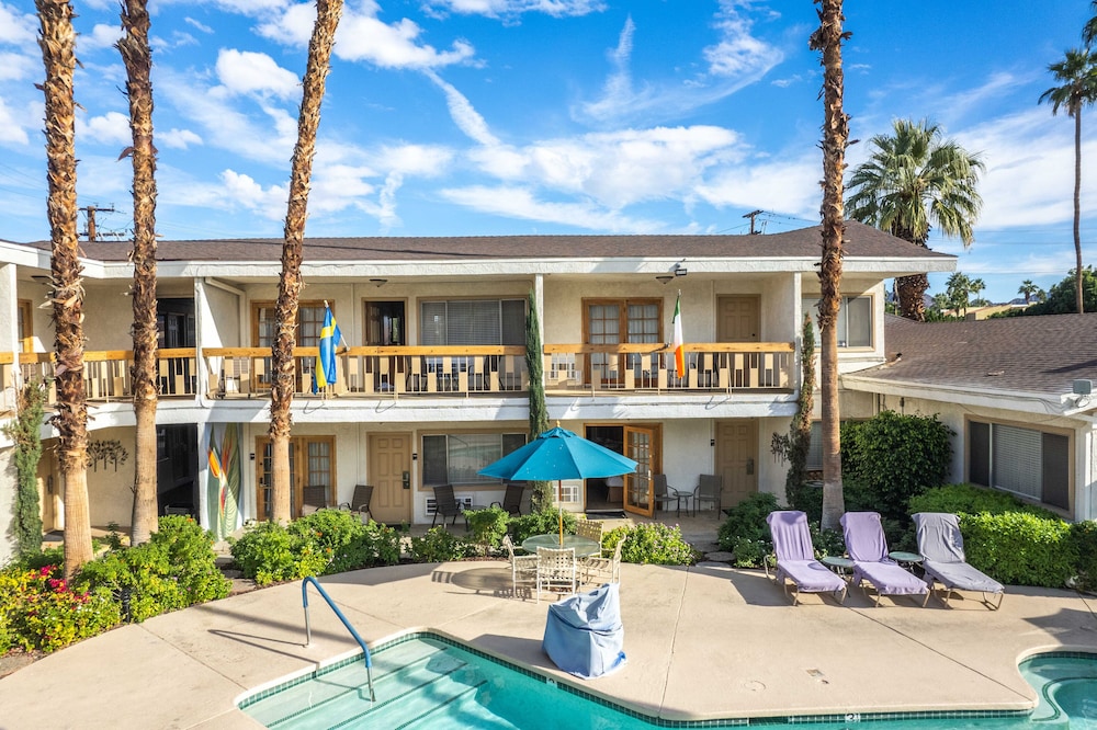 Inn at Deep Canyon 4/71