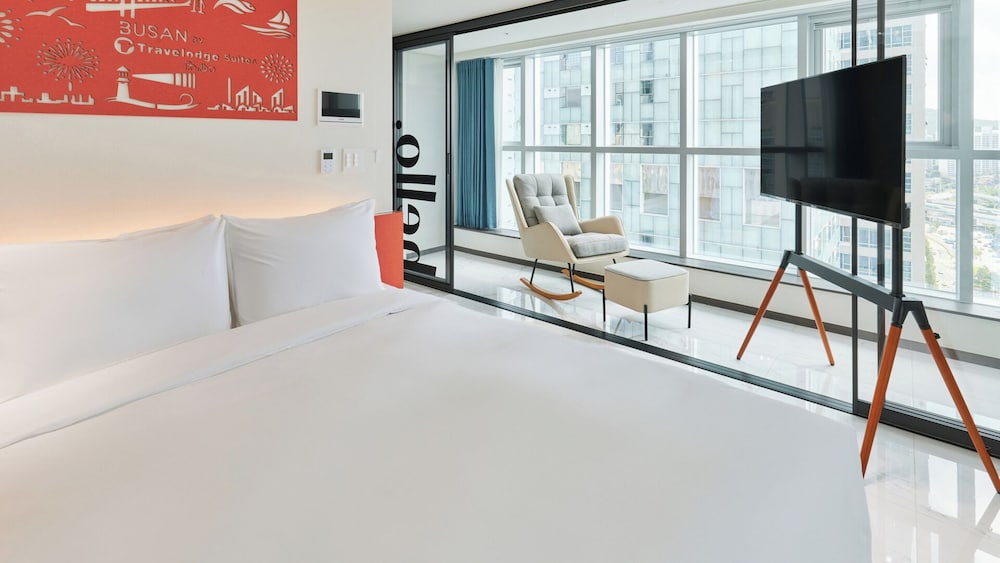 Travelodge Suites Busan Centum 40/68