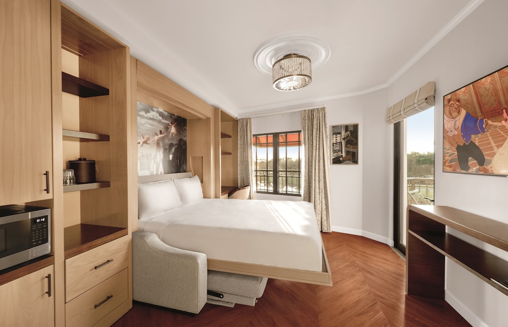 Disneys Riviera Resort 10/35