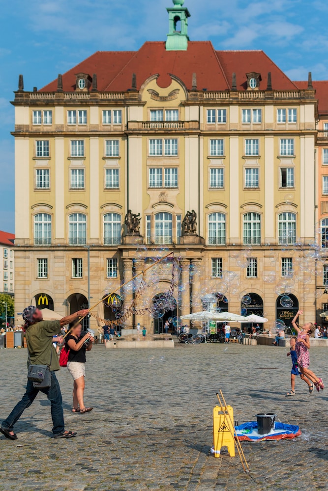 STAR INN HOTEL PREMIUM DRESDEN IM HAUS ALTMARKT, BY QUALITY(Formerly Star Inn Hotel Premium Dresden 7/38