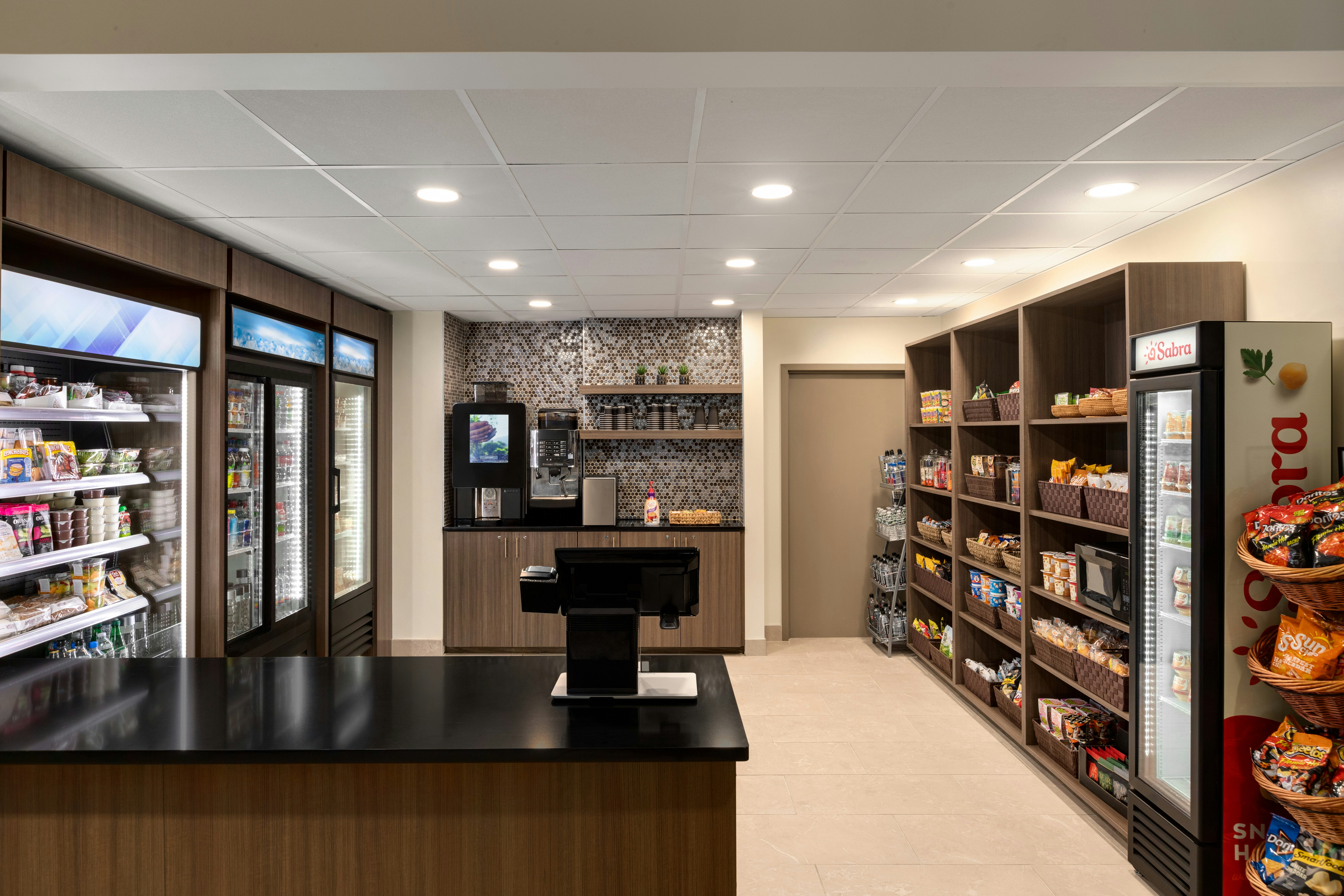 DoubleTree by Hilton New York LaGuardia Airport 2/54