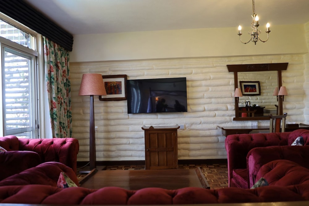 Taita Hills Safari Resort And Spa 32/63