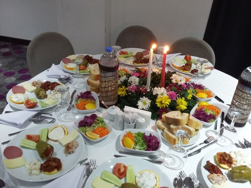 Hande Hotel 49/60