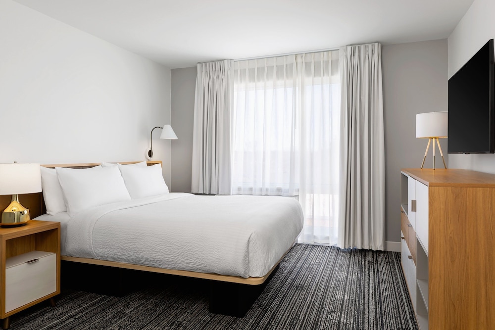 TownePlace Suites Iron Mountain 9/22